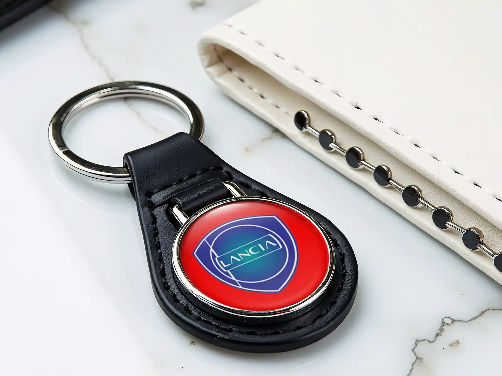 Lancia Designer Schlüsselhalter Hochwertig Minimal Premium X
